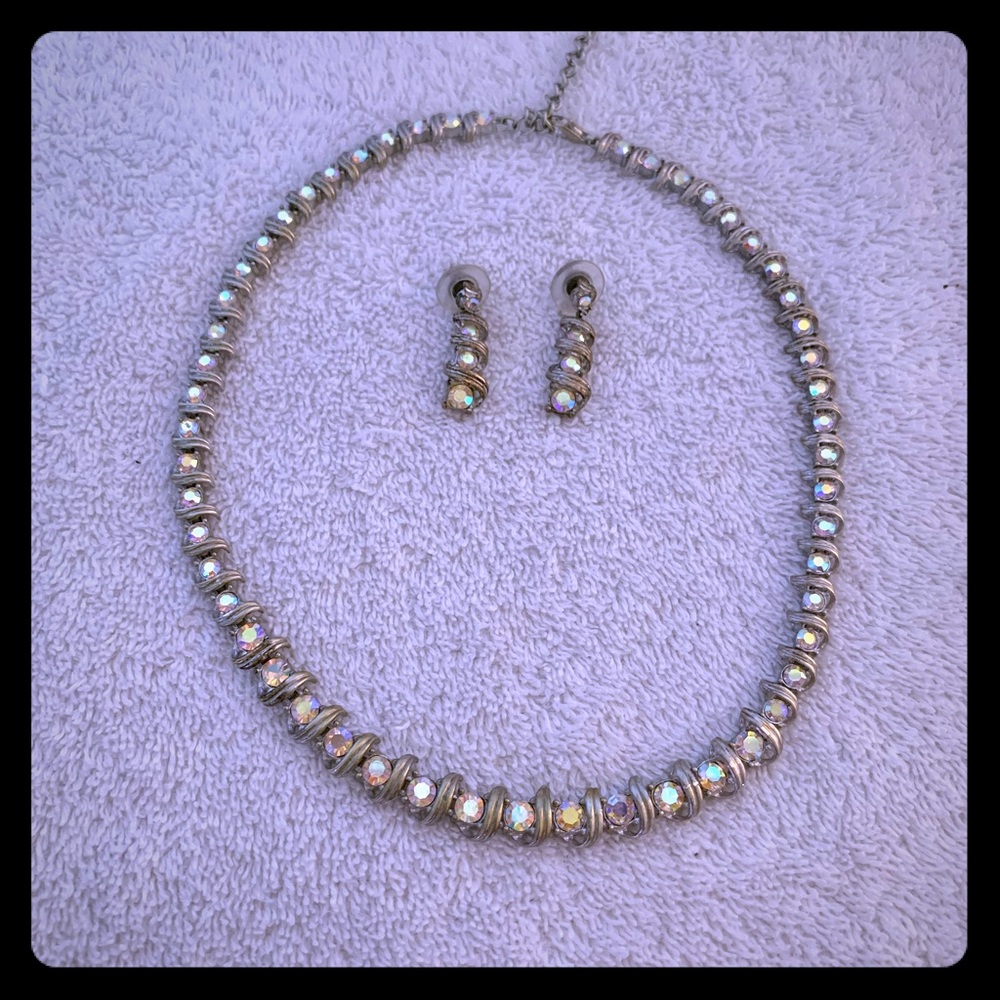 Faux Sliver/Stone Necklace and matching earrings